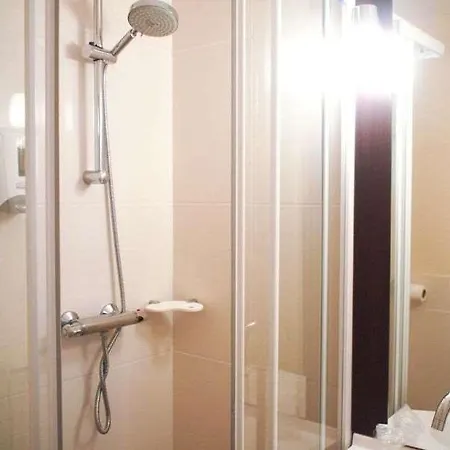 Brit Essentiel De 2* Granville