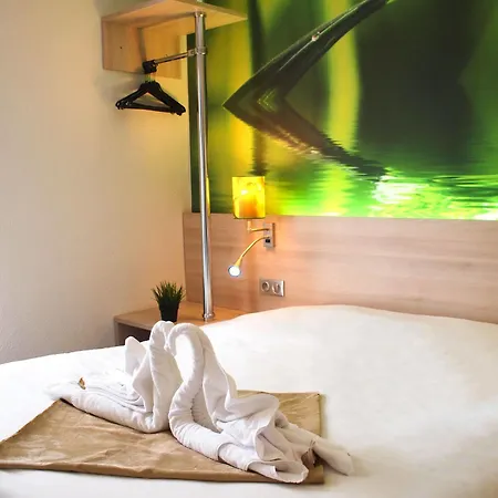 Otel Brit Essentiel De