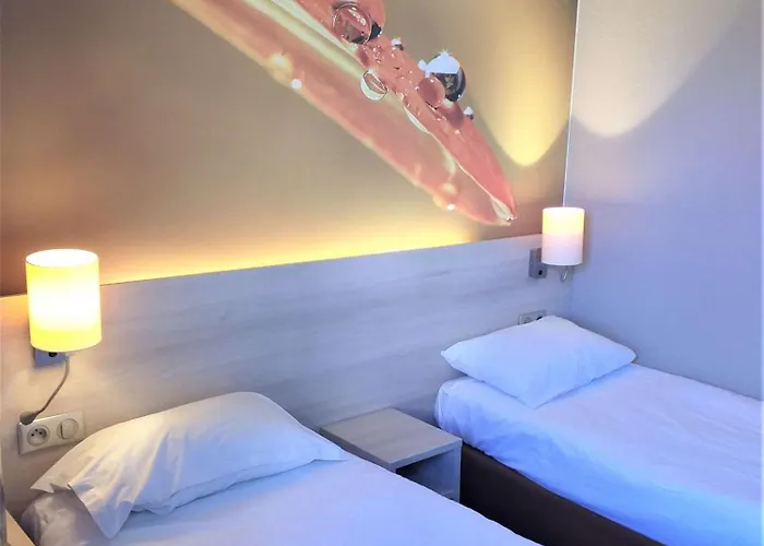 Brit Essentiel De מלון