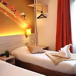 Hotell Brit Essentiel De