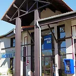 Hotell Brit Essentiel De 2*
