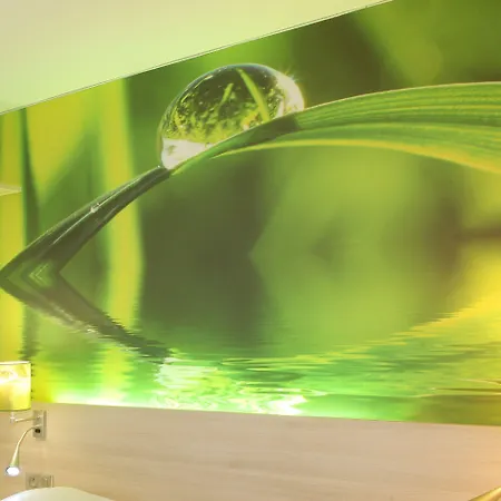 Hotel Brit Essentiel De