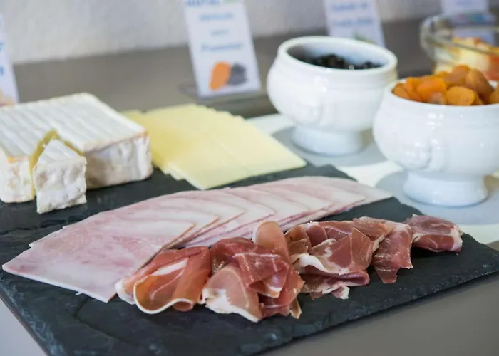 Hotel Brit Essentiel De 2*