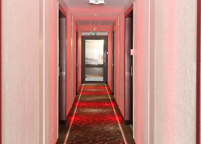 Hotel Brit Essentiel De 2*