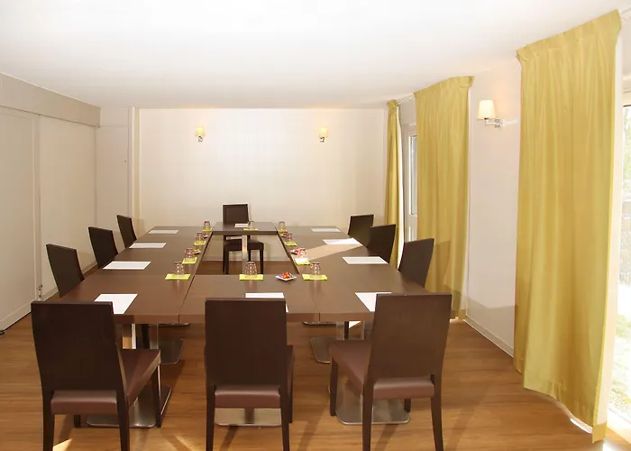 Brit Essentiel De Hotel